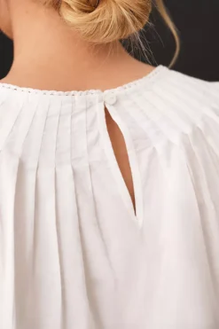 Forever That Girl Scalloped Eyelet Blouse 9 Forever That Girl Scalloped Eyelet Blouse -Fashion Clothing Shop 4110344600168 010 b5