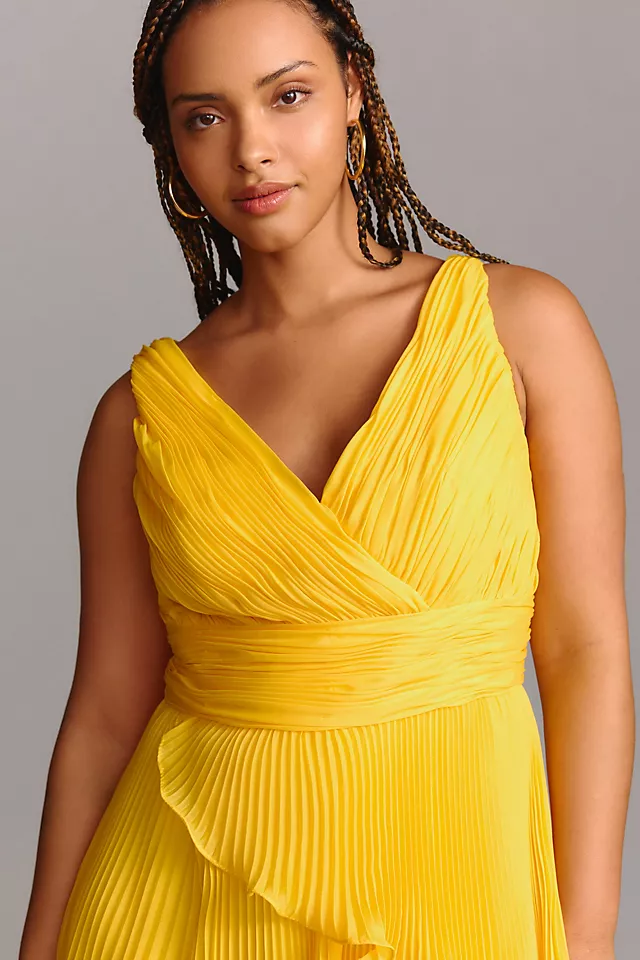 Mac Duggal Plus Chiffon Pleated V-Neck Ruffle Gown 6 Mac Duggal Plus Chiffon Pleated V-Neck Ruffle Gown - Image 4