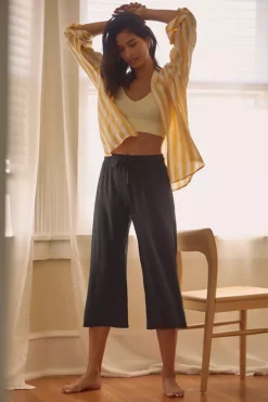 Beyond Yoga Cropped Lounge Pants