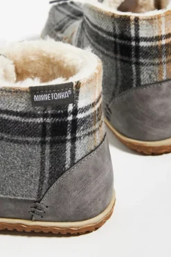 Minnetonka Torrey Slippers -Fashion Clothing Shop 69663938 004 b4