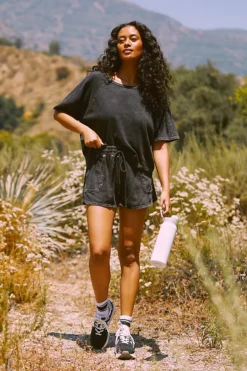 Beyond Yoga Beach Day Comfort Shorts 9 Beyond Yoga Beach Day Comfort Shorts -Fashion Clothing Shop 81962334 003 b4